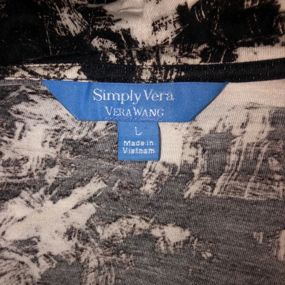 Simply Vera Vera Wang Long Sleeve Top (L) - Picture 7 of 8